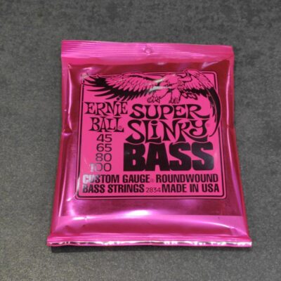 ERNIE BALL 2834 Super Slinky Bass Corde da basso.