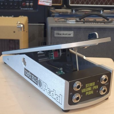 ERNIE BALL Stereo Volume/Pan Pedal 500k