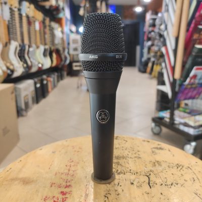 AKG C636