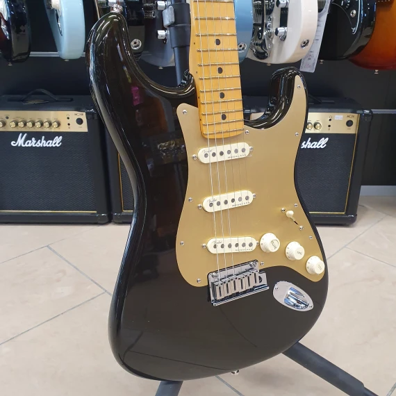 FENDER American Ultra Stratocaster Texas Tea