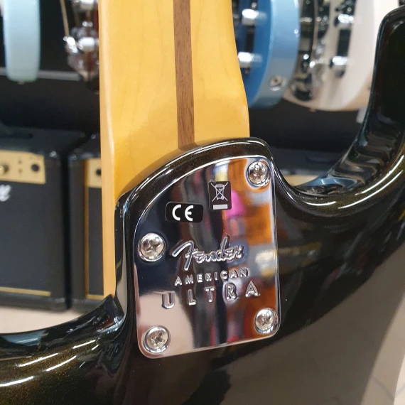 FENDER American Ultra Stratocaster Texas Tea - immagine 7