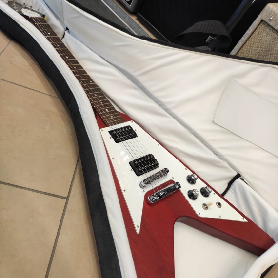 GIBSON Flying V Faded Worn Cherry 2012 -USATO IN GARANZIA- - immagine 9