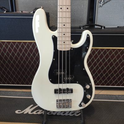 SQUIER Affinity Precision Bass PJ Olympic White
