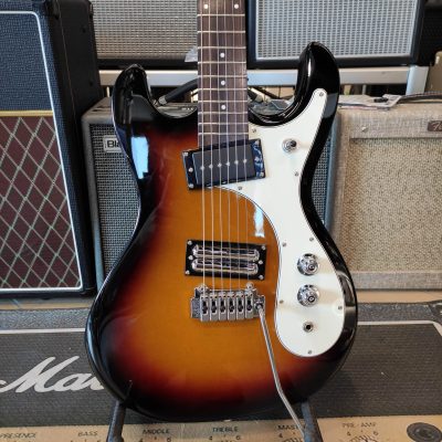 DANELECTRO 64XT 3Tone Sun­burst