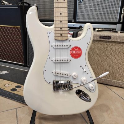 SQUIER Affinity Series Stratocaster Olympic White