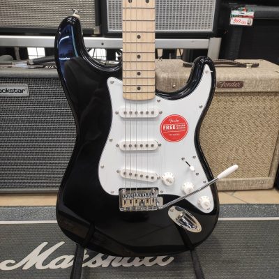 SQUIER Affinity Series Stratocaster BLACK