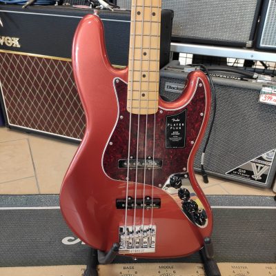FENDER Player Plus Jazz Bass Aged Candy Apple Red
