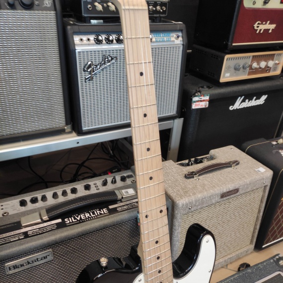 SQUIER Affinity Telecaster Black ( 2015 ) - USATO IN GARANZIA - - immagine 4