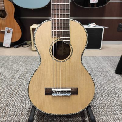 MAHALO MP5 GUITARLELE PEARL Nat