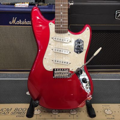 SQUIER PARANORMAL CYCLONE Candy Apple Red
