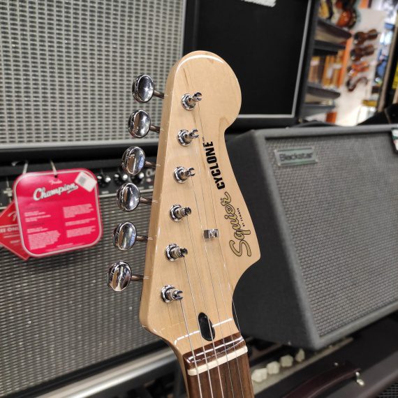 SQUIER PARANORMAL CYCLONE Candy Apple Red - immagine 2
