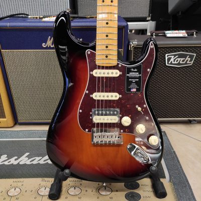 FENDER American Professional II Stratocaster HSS 3-Color Sunburst