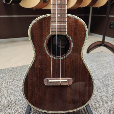 FENDER Montecito Tenor Ukulele Natural