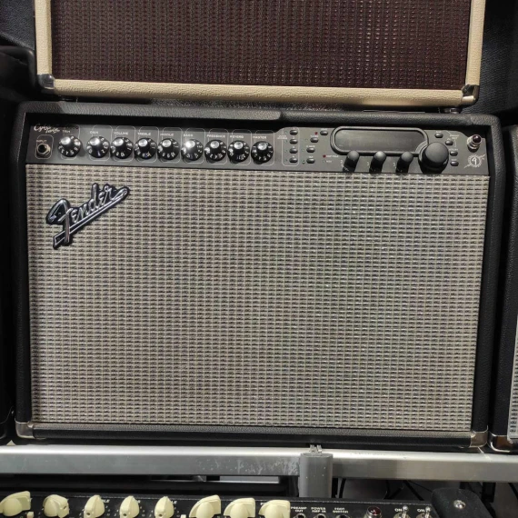 FENDER CYBER TWIN - Usato in garanzia -