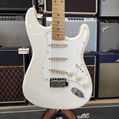FENDER JV Modified ’60s Stratocaster Olympic White