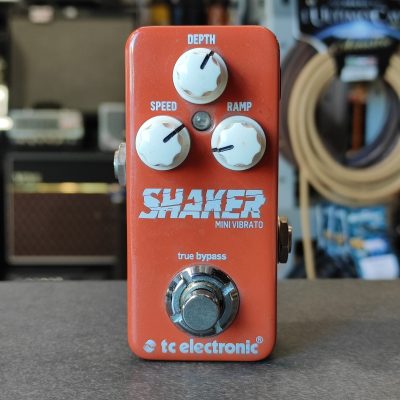 TC ELECTRONIC Shaker Vibrato – USATO IN GARANZIA –