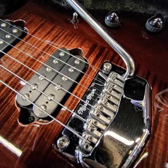 MUSICMAN Majesty Dark Roasted Ebony ( 2019 ) - USATO IN GARANZIA - - immagine 11