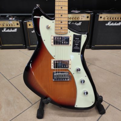 FENDER Player Plus Meteora HH 3-Color Sunburst