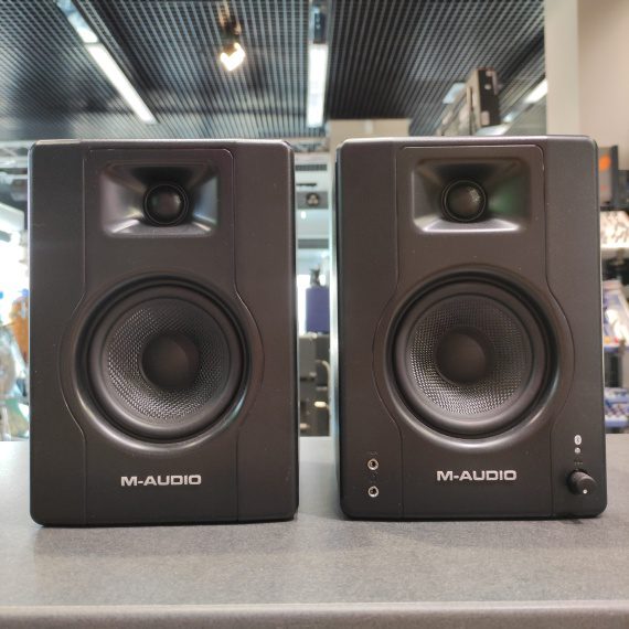 M-AUDIO BX4 BT