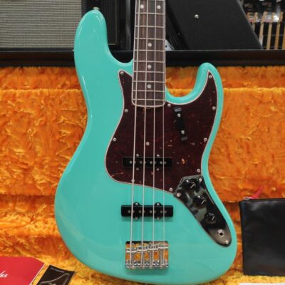 FENDER American Vintage II 1966 Jazz Bass Sea Foam Green