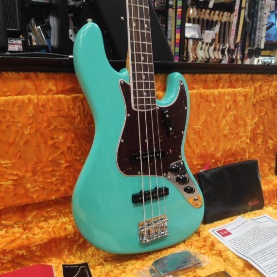 FENDER American Vintage II 1966 Jazz Bass Sea Foam Green - immagine 2