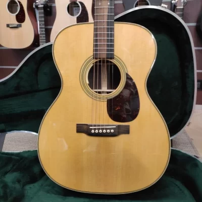 MARTIN OM-28E Natural