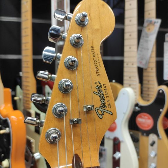 FENDER Standard Stratocaster Rosewood Fretboard 2 knobs Ivory White - USATO IN GARANZIA - - immagine 7