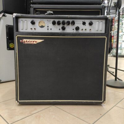 ASHDOWN MAG 300 EVO II – USATO IN GARANZIA –