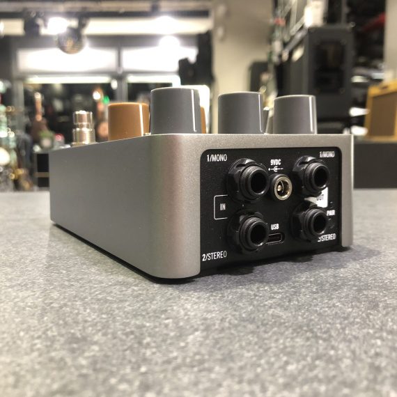 UNIVERSAL AUDIO OX Stomp Dynamic Speaker Emulator - immagine 2
