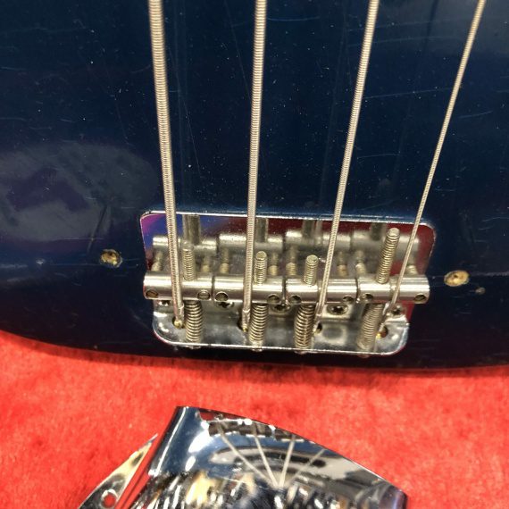 FENDER Precision Bass Lake Placid Blue ( 68 / 72 ) - USATO IN GARANZIA - - immagine 4