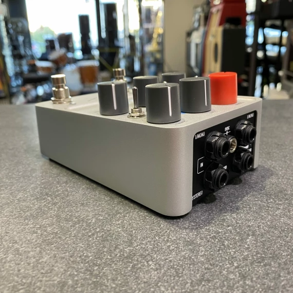 UNIVERSAL AUDIO Max Preamp & Dual Compressor - immagine 3