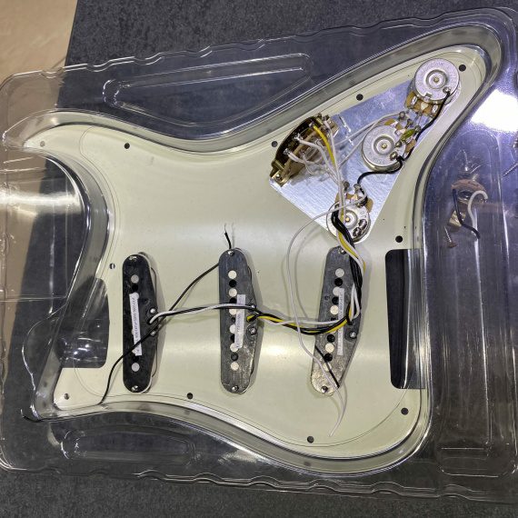 FENDER SET PICK-UP MADE IN JAPAN - USATO IN GARANZIA - - immagine 3
