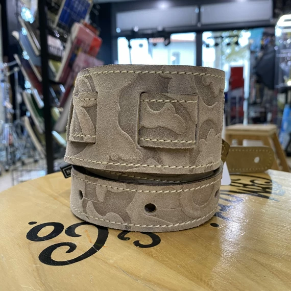 MAGRABO Holes HS Embossed Damasco Beige 6 Cm