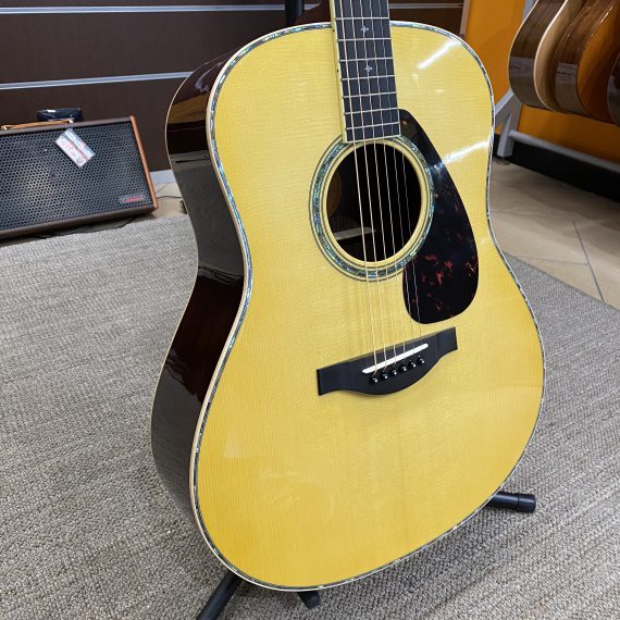 YAMAHA LL16D ARE Natural - USATO IN GARANZIA - - immagine 2