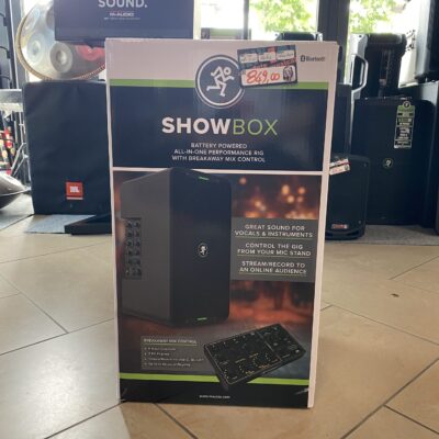 MACKIE SHOWBOX