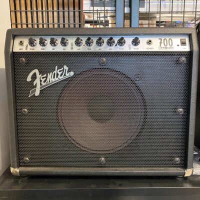 FENDER Roc-Pro 700 – USATO IN GARANZIA –