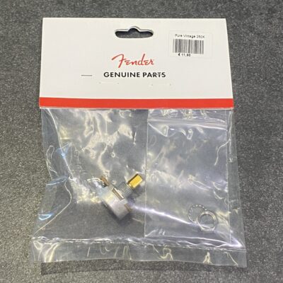 FENDER Pure Vintage 250K Split Shaft Potentiometer